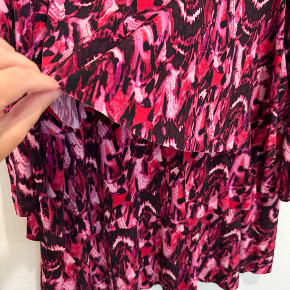Susan Graver Pink and Black Abstract Tunic - Picture 4 of 6